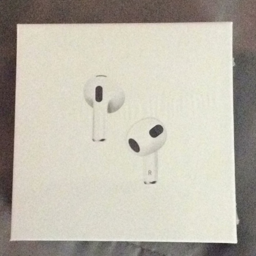 AirPods